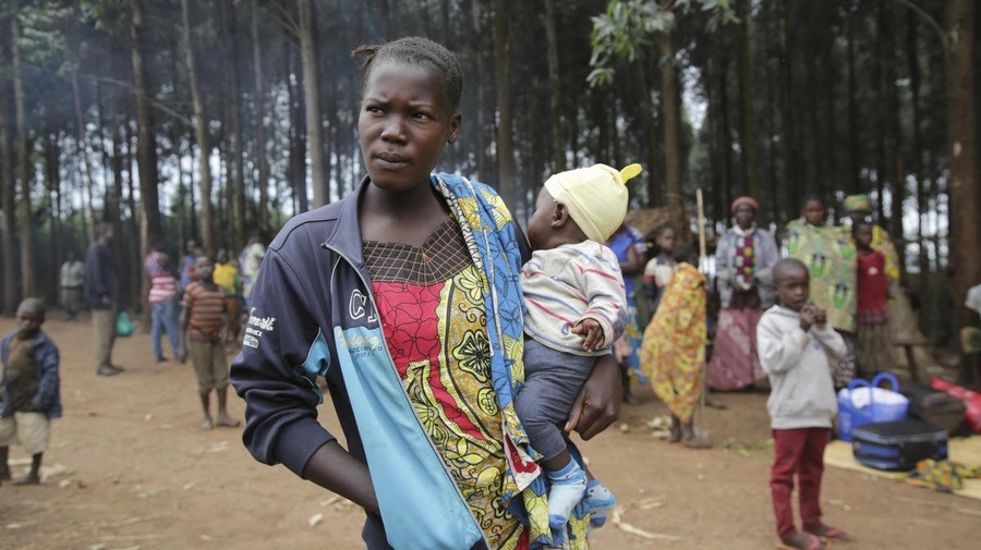 Forced displacement passes 80 million by mid-2020 as COVID-19 tests refugee protection globally